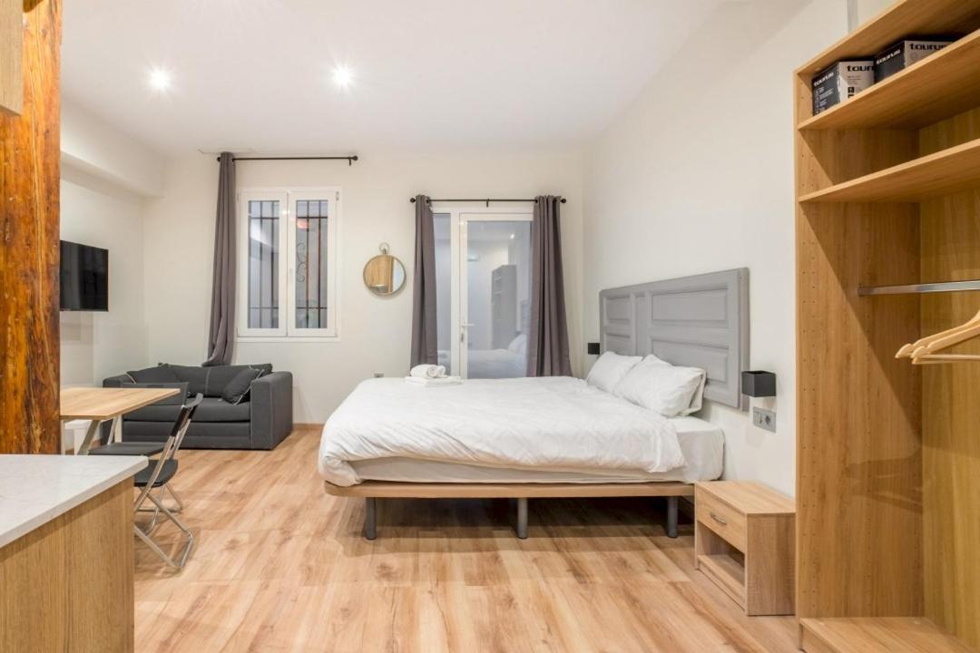 1 Bedroom 1 Bathroom Furnished - Justicia - Cozy - Mintystay 마드리드 외부 사진